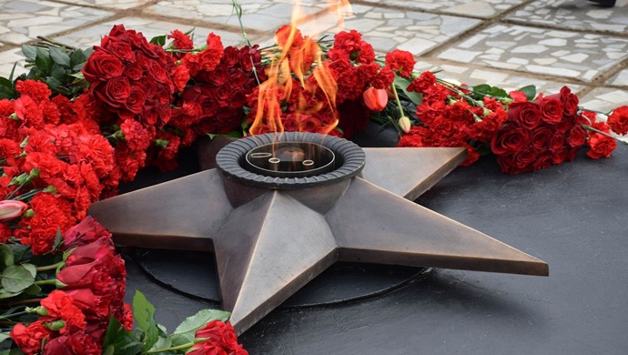 При поддержке «Единой России» и «Газпрома» Вечный огонь зажгли в деревне Ершово Псковской области