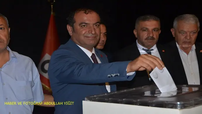 CHP BİRECİK İLÇE BAŞKANI HASAN KURT GÜVEN TAZELEDİ