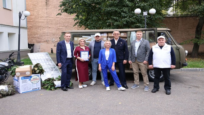 Автомобили, медикаменты, продукты и вещи первой необходимости: «Единая Россия» вместе с жителями регионов поддержали военнослужащих на передовой