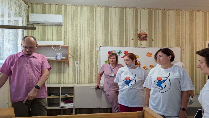 По инициативе «Единой России» московские специалисты помогли детям с особенностями развития в Херсонской области