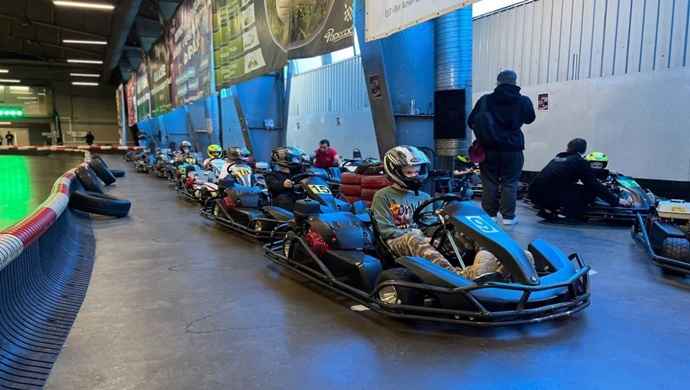 Birleşik Rusya ve Birleşik Rusya Genç Muhafızları, Kazan’da babalar ve çocukları için bir karting turnuvası düzenledi.
