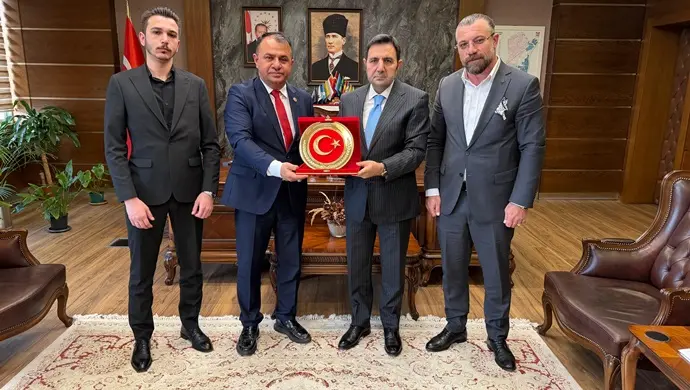 Başkan Ayaz Zeytinburnu Kaymakamlığı’nda Nezaket Ziyaretinde bulundu