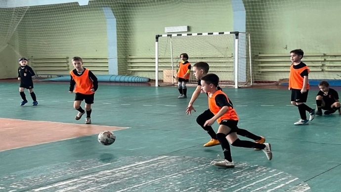 Birleşik Rusya, Saratov Oblastı’ndaki Engels şehrinde bir Noel futbol turnuvası düzenledi