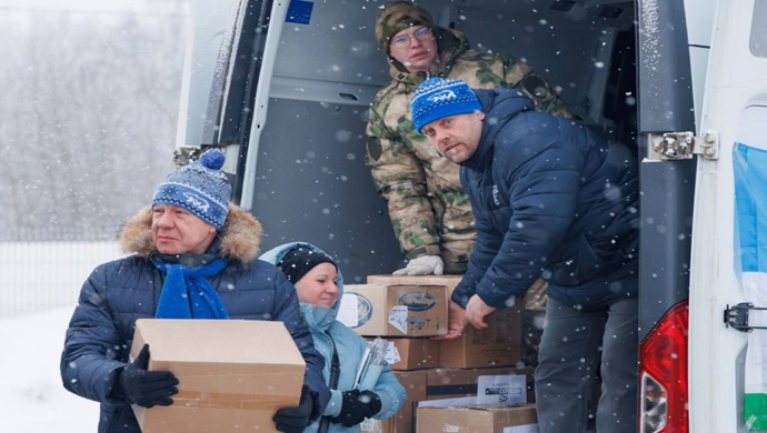 Ulaşım, ekipman ve çocuk mektupları: Birleşik Rusya, SVO katılımcılarına geniş çaplı yardımlarını sürdürüyor