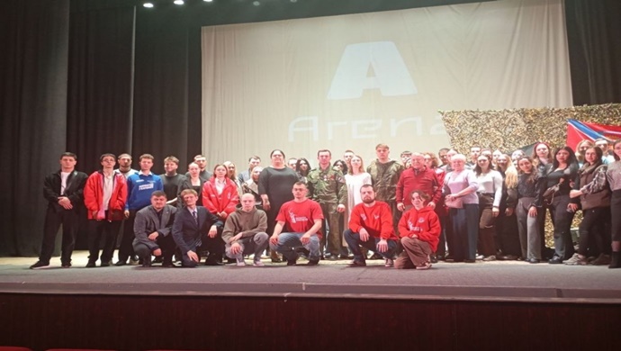 Birleşik Rusya’nın desteğiyle Rostov-on-Don’da Özel Askeri Bölge savaşçıları hakkında askeri-vatansever bir gösteri düzenlendi