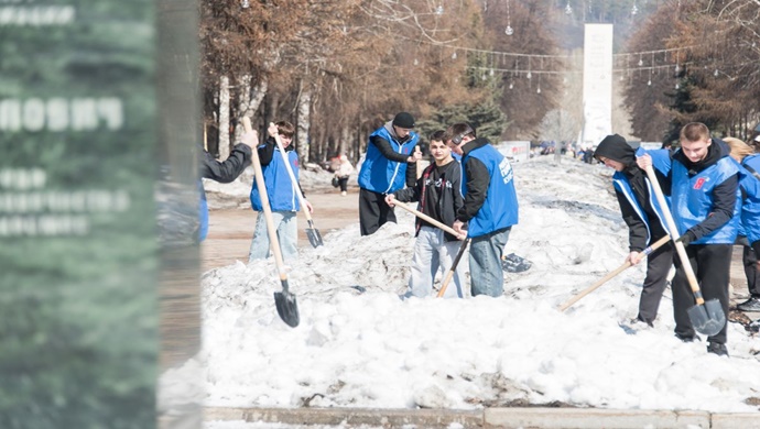 «Единая Россия» провела всекузбасский субботник