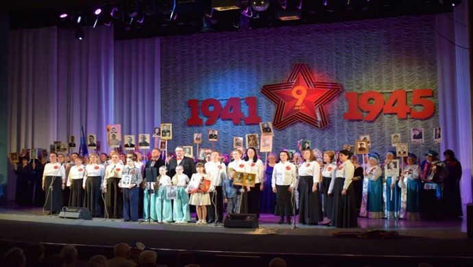 Birleşik Rusya, Nizhny Novgorod’da İkinci Dünya Savaşı gazileri için bir konser düzenledi