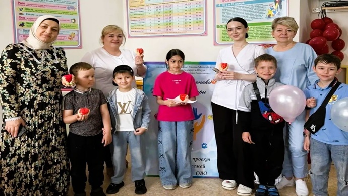 Pokachi’de (Khanty-Mansi Özerk Okrugu), Birleşik Rusya Kadın Hareketi, SVO katılımcılarının çocukları için bir sağlık muayenesi düzenledi