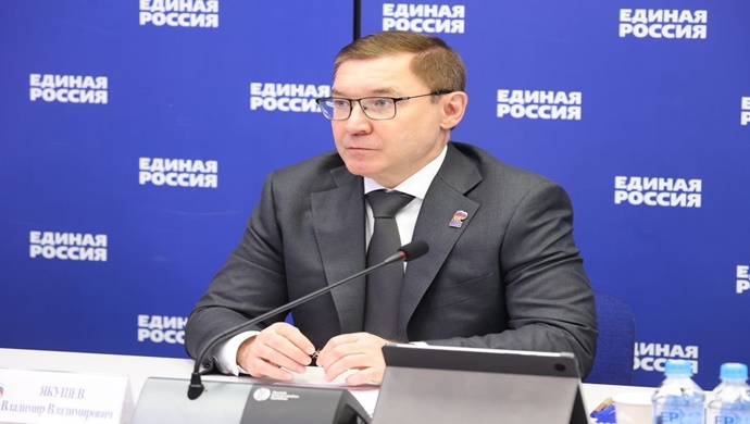 Vladimir Yakushev: Kursk Sınır Kampı’nı kurma kararı doğru bir karardı; insanlar bürokrasi ve gereksiz engeller olmadan yardım alıyorlar