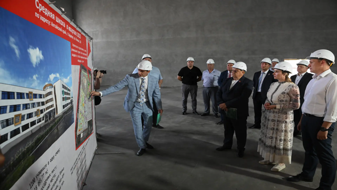 Maria Lvova-Belova, Barnaul’da 2021 Halk Programı kapsamında eğitim altyapısının geliştirildiğini belirtti